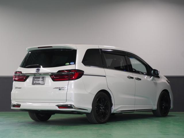 オデッセイハイブリッド e:HEVアブソルート・EX フリップダウンモニター 全方位カメラ ナビ 前後ドライブレコーダー ETC2.0 障害物センサー 両側電動スライドドア リアオートエアコン アダプティブクルーズコントロール シートヒーター 電動シート(5枚目)