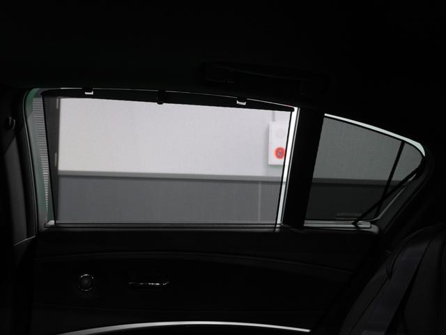 �y���[���T���V�F�[�h�z���悯�Ƃ��Ă̋@�\�ȊO�ɂ��A�Ԓ�����ډB�����K�v�ȏꍇ�ɕ֗��ȑ����ł��B