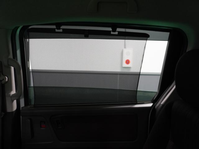 �y���[���T���V�F�[�h�z���悯�Ƃ��Ă̋@�\�ȊO�ɂ��A�Ԓ�����ډB�����K�v�ȏꍇ�ɕ֗��ȑ����ł��B