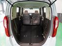 【多彩なシートアレンジ 両席倒し】リアシートを倒すとさらに広々です。ホンダカーズ鳥取までお越しください。