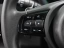 【ステアリングスイッチ】ステアリング周りでのスイッチ操作が行えますので、走行中でも各種操作可能です。