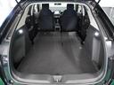 【多彩なシートアレンジ 両席倒し】リアシートを倒すとさらに広々です。ホンダカーズ鳥取までお越しください。