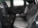 【後部座席】ゆったり快適に座っていただけますので、後部座席にお乗りの大切な方も楽しくドライブいただけます。もちろんチャイルドシートの取り付けも可能です。