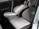 【運転席・助手席】座り心地の良い運転席・助手席です。長時間のドライブの疲れ軽減に貢献します。どうぞ快適なドライブを。