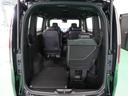 【多彩なシートアレンジ　片席倒し】リアシートを片側倒すと長物も運べます。ホンダカーズ鳥取までお越しください。