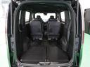 【多彩なシートアレンジ　両席倒し】リアシートを倒すとさらに広々です。ホンダカーズ鳥取までお越しください。