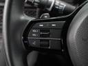 【ステアリングスイッチ】ステアリング周りでのスイッチ操作が行えますので、走行中でも各種操作可能です。