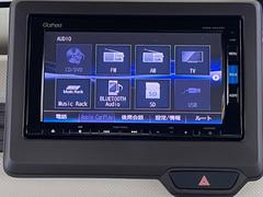 こちらのオーディオ機能は、【地デジ／Ｂｌｕｅｔｏｏｔｈ／ＤＶＤ／ＵＳＢ／Ａｐｐｌｅ　Ｃａｒ　Ｐｌａｙ／ＣＤ／ラジオ／ミュージックラック】でお楽しみいただけます♪ 6