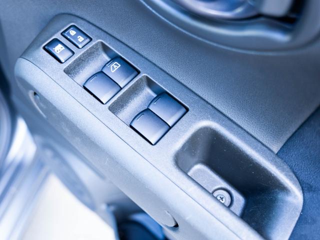 キューブ １５Ｘ　全国対応１年保証　スマートキー　プッシュスタート　ナビ　バックカメラ　Ｂｌｕｅｔｏｏｔｈ　ＥＴＣ車載器　マニュアルエアコン　電動格納ミラー　アイドリングストップ　スペアタイヤ　ＰＳ　ＰＷ（32枚目）