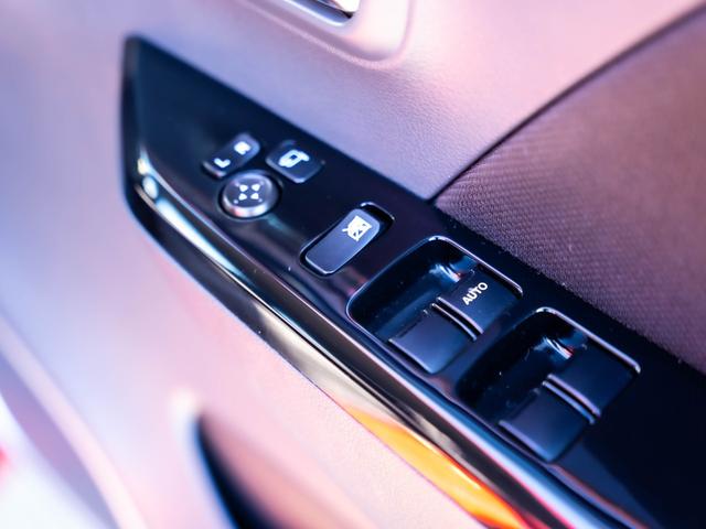 ワゴンＲスティングレー Ｔ　全国対応１年保証　車検２年　スマートキー　プッシュスタート　パドルシフト　インタークーラーターボ　オートエアコン　オートライト　電動格納ミラー　助手席アンダーボックス　純正１５インチアルミ（32枚目）