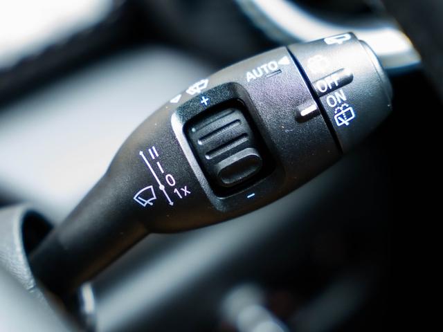 ＭＩＮＩ クーパーＳ　クーパーＳ　ツートンカラー　ローダウン　社外アルミ　スマートキー　純正ナビ　Ｂｌｕｅｔｏｏｔｈ　ＭＩＮＩドライビングモード　シートカバー　ステアリングスイッチ　オートエアコン　電動格納ミラー（38枚目）