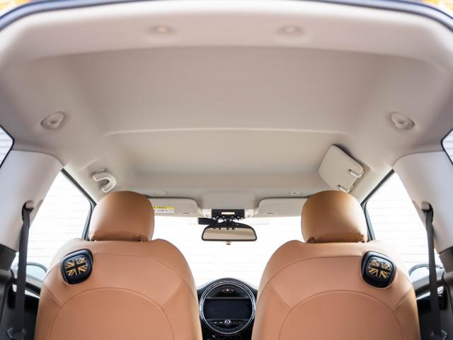 ＭＩＮＩ クーパーＳ　クーパーＳ　ツートンカラー　ローダウン　社外アルミ　スマートキー　純正ナビ　Ｂｌｕｅｔｏｏｔｈ　ＭＩＮＩドライビングモード　シートカバー　ステアリングスイッチ　オートエアコン　電動格納ミラー（66枚目）