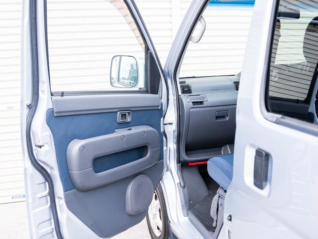 ハイゼットカーゴ クルーズターボ 全国対応1年保証 車検2年 4WD キーレス ハイルーフ 5M/T ETG車載器 オーバーヘッドコンソール 電動格納ミラー エアコン パワーステアリング パワーウィンドウ Wエアバック(25枚目)