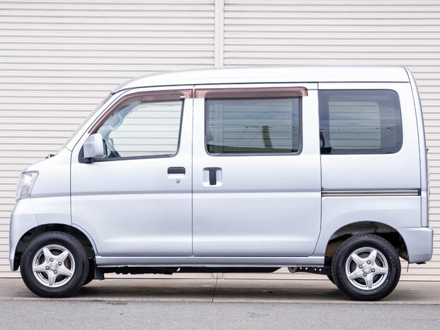 ハイゼットカーゴ クルーズターボ 全国対応1年保証 車検2年 4WD キーレス ハイルーフ 5M/T ETG車載器 オーバーヘッドコンソール 電動格納ミラー エアコン パワーステアリング パワーウィンドウ Wエアバック(28枚目)