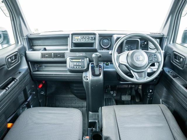 任意保険も、当店にお任せください!万が一の故障・事故の際には、当店へのお電話一本だけで、当社がお客様に代わって事故報告からレッカー搬送の手配までスピーディに行います。