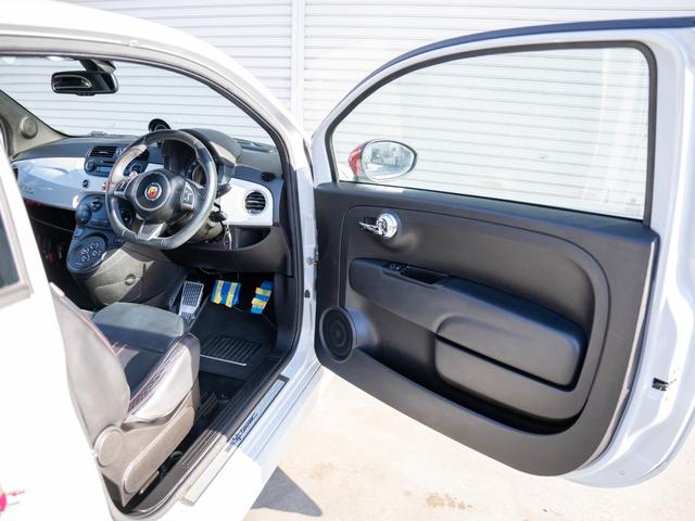 アバルト５９５ ツーリズモ（20枚目）