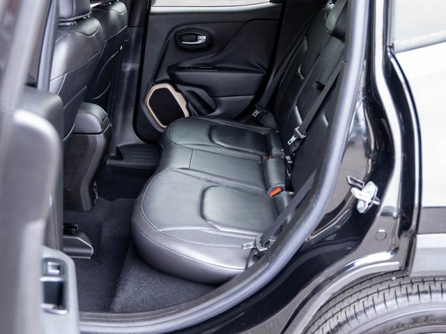 任意保険も、当店にお任せください！万が一の故障・事故の際には、当店へのお電話一本だけで、当社がお客様に代わって事故報告からレッカー搬送の手配までスピーディに行います。