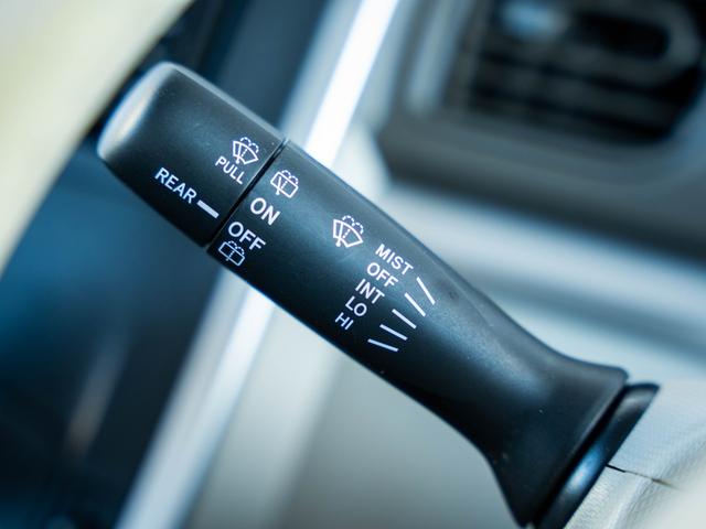 在庫台数が多いため車両置き場が数か所に分かれています。ご来店前にお目当てのお車と来店時間のご連絡を頂けますとお待たせすることなくスムーズな対応をさせて頂くことが可能です。