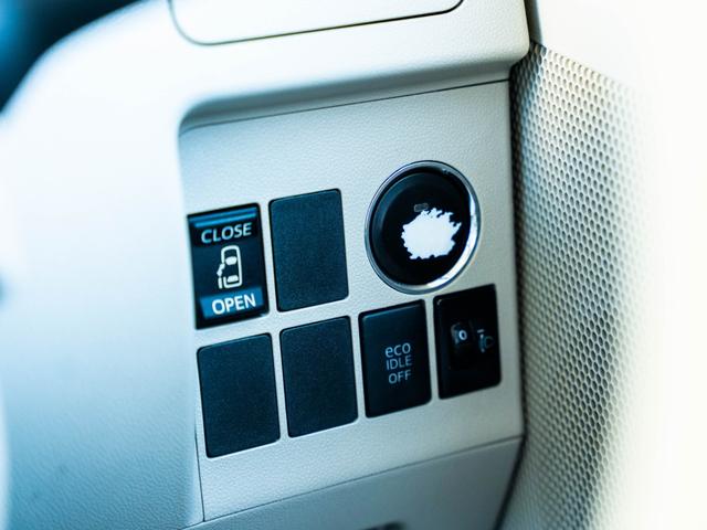 販売車両は地域トップクラスの清掃設備によって徹底した室内清掃と除菌作業が自慢でご好評いただいております。外観に関しましてもベテランスタッフが納車前に１台１台愛情込めて磨いて納車させて頂きます！！