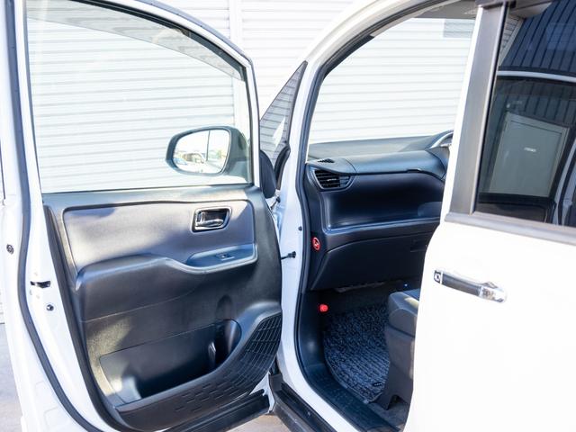 ヴォクシー ＺＳ　煌（26枚目）