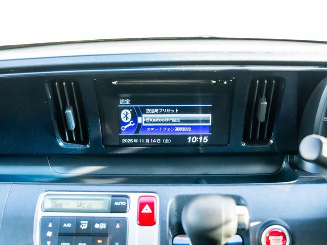 ボディコーティングも承っております。研修を受けたスタッフが丁寧に施工いたします。ピッカピカにしますよ！