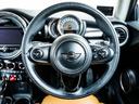 クーパーＳ　クーパーＳ　ツートンカラー　ローダウン　社外アルミ　スマートキー　純正ナビ　Ｂｌｕｅｔｏｏｔｈ　ＭＩＮＩドライビングモード　シートカバー　ステアリングスイッチ　オートエアコン　電動格納ミラー（33枚目）