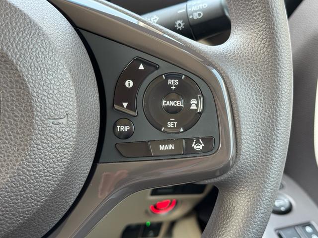 Ｎ－ＢＯＸ Ｇ・ＥＸホンダセンシング　Ｇ　ステアリングステアリングリモコン　クルーズコントロール　オートライト　電格ミラー　パワステ　左側パワスラ　プッシュスタート　横滑防止　ＥＴＣ　Ｂｌｕｅｔｏｏｔｈ　ＵＳＢ　スマートキー（12枚目）