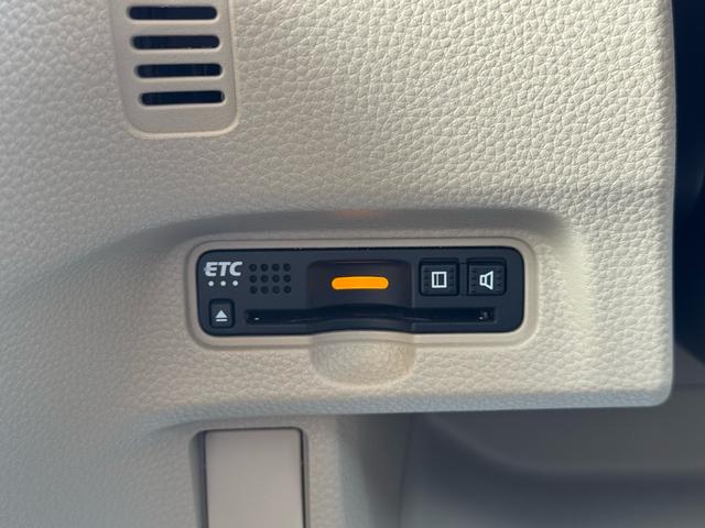 Ｎ－ＢＯＸ Ｇ・ＥＸホンダセンシング　Ｇ　ステアリングステアリングリモコン　クルーズコントロール　オートライト　電格ミラー　パワステ　左側パワスラ　プッシュスタート　横滑防止　ＥＴＣ　Ｂｌｕｅｔｏｏｔｈ　ＵＳＢ　スマートキー（17枚目）