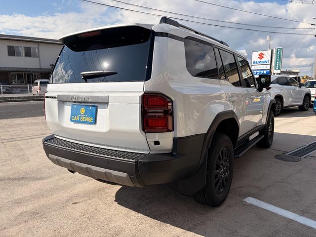 ランドクルーザー２５０ ＶＸ　ＶＸ　角目ＬＥＤヘッド　サンルーフ　トヨタチームメイト　１２．３型ディスプレイオーディオ　全周囲カメラ　シートベンチレーション　デジタルインナーミラー　ブラインドスポットモニター　ＥＴＣ２．０（8枚目）