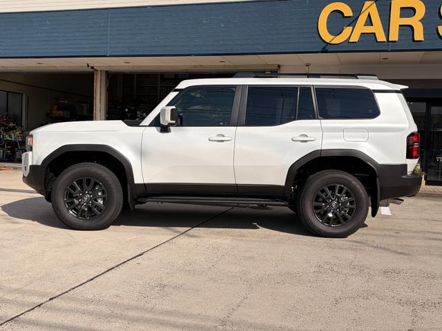 ランドクルーザー２５０ ＶＸ　ＶＸ　角目ＬＥＤヘッド　サンルーフ　トヨタチームメイト　１２．３型ディスプレイオーディオ　全周囲カメラ　シートベンチレーション　デジタルインナーミラー　ブラインドスポットモニター　ＥＴＣ２．０（11枚目）