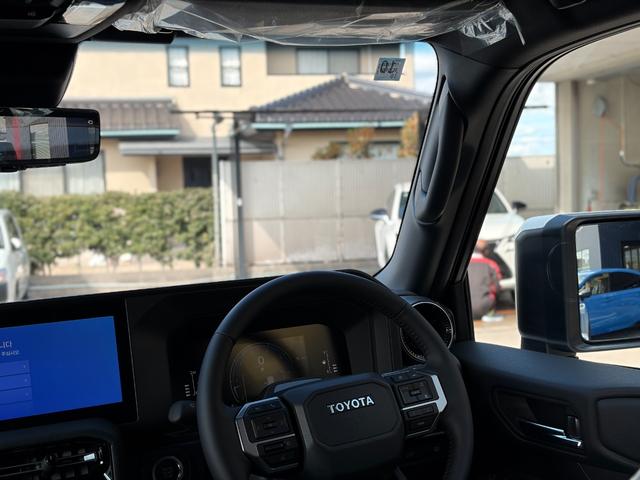ランドクルーザー２５０ ＶＸ　ＶＸ　角目ＬＥＤヘッド　サンルーフ　トヨタチームメイト　１２．３型ディスプレイオーディオ　全周囲カメラ　シートベンチレーション　デジタルインナーミラー　ブラインドスポットモニター　ＥＴＣ２．０（40枚目）