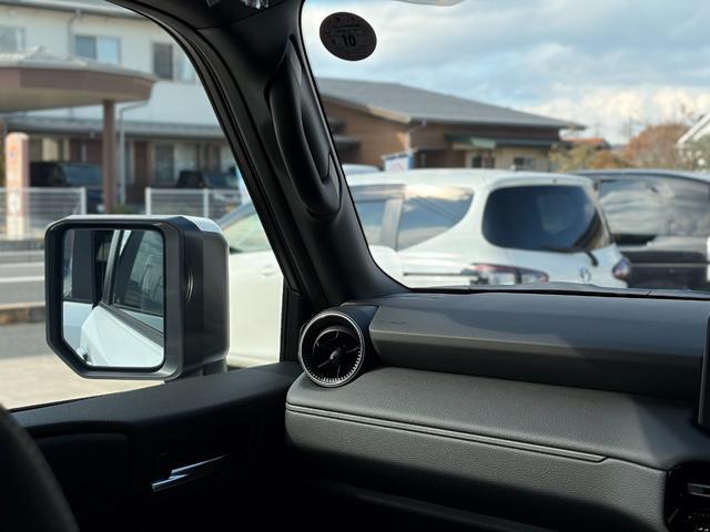 ランドクルーザー２５０ ＶＸ　ＶＸ　角目ＬＥＤヘッド　サンルーフ　トヨタチームメイト　１２．３型ディスプレイオーディオ　全周囲カメラ　シートベンチレーション　デジタルインナーミラー　ブラインドスポットモニター　ＥＴＣ２．０（41枚目）