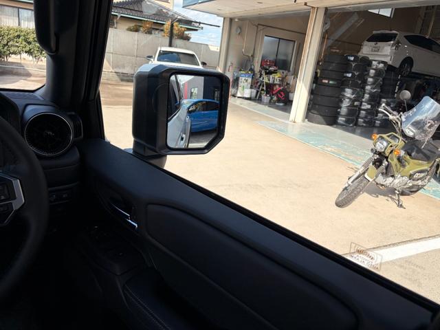 ランドクルーザー２５０ ＶＸ　ＶＸ　角目ＬＥＤヘッド　サンルーフ　トヨタチームメイト　１２．３型ディスプレイオーディオ　全周囲カメラ　シートベンチレーション　デジタルインナーミラー　ブラインドスポットモニター　ＥＴＣ２．０（49枚目）