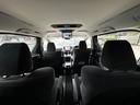 清潔感のある内装です。納車前に弊社にてルームクリーニングさせて頂きますので、気持ちよくお乗り頂けます。煙草の臭いやペットの臭いもございませんので、ご安心ください♪