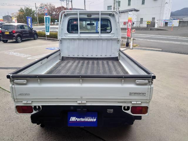 サンバートラック ＴＣ　４ＷＤ　５ＭＴ　ユーザー買取車（8枚目）
