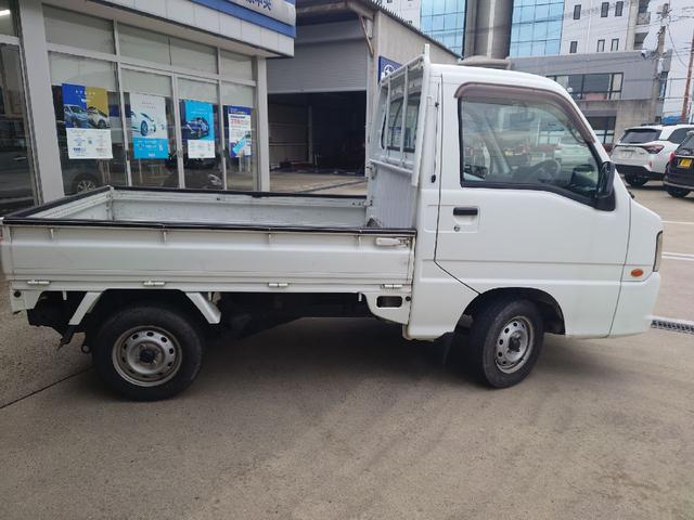 サンバートラック ＴＣ　４ＷＤ　５ＭＴ　ユーザー買取車（10枚目）