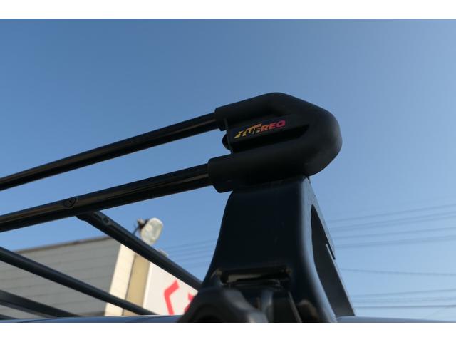 ＧＬ　キャンピング仕様　４ＷＤ　社外アルミホイール　社外ＳＤナビ　ワンセグＴＶ　バックカメラ　ＥＴＣ　外部電源可　サブバッテリー　リアヒーター　リアラダー　ルーフキャリア　スタッドレスタイヤ４本付き(10枚目)