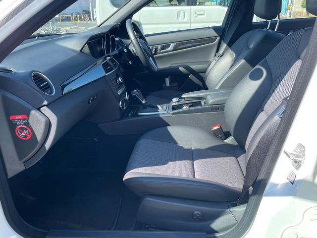 Cクラスステーションワゴン C200ブルーエフィシェンシーワゴンアバンG ハーフレザーシート 純正ナビ バックカメラ キーレス2本 ルーフレール(11枚目)