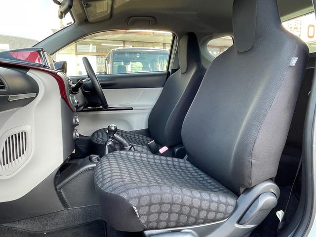 ｉＱ １３０Ｇ　→（ゴー）　ワンオーナー　純正ナビＴＶ　バックカメラ　レザーハンドル　キーレス・スペアキー　ＥＴＣ　フロントフォグライト（11枚目）