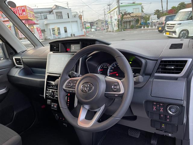 ルーミー カスタムＧ－Ｔ　コンフォートパッケージ　パノラミックビューパッケージ　９インチディスプレイオーディオ　ＨＤＭＩ　地デジ　ＥＴＣ　スマートキー２本　シートヒーター　スマートアシスト　フロアマット　ツートンルーフ（5枚目）