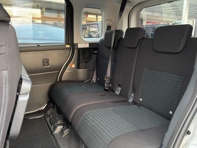 ルーミー カスタムＧ－Ｔ　コンフォートパッケージ　パノラミックビューパッケージ　９インチディスプレイオーディオ　ＨＤＭＩ　地デジ　ＥＴＣ　スマートキー２本　シートヒーター　スマートアシスト　フロアマット　ツートンルーフ（11枚目）