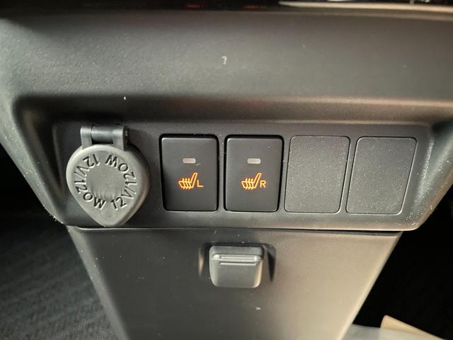 ルーミー カスタムＧ－Ｔ　コンフォートパッケージ　パノラミックビューパッケージ　９インチディスプレイオーディオ　ＨＤＭＩ　地デジ　ＥＴＣ　スマートキー２本　シートヒーター　スマートアシスト　フロアマット　ツートンルーフ（26枚目）