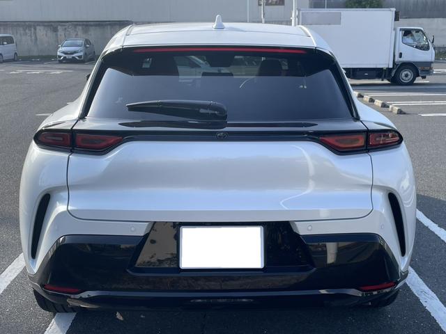 クラウンスポーツ Ｚ　Ｚ（５名）　１オーナー　純正ナビＴＶ　パノラミックビューモニター　デジタルインナーミラー　セーフティセンス　ドライブセレクト　ＢＳＭ　ブラウンレザー　パノラマルーフ　ＥＴＣ　パワーバックドア（3枚目）