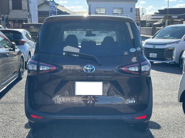 シエンタ ハイブリッドＧ　クエロ　ワンオーナー　ストラーダナビＴＶ　バックカメラ　両側パワースライトドア　スマートキー２本　セーフティセンス　７人乗り（3枚目）