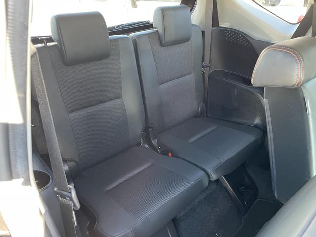 シエンタ ハイブリッドＧ　クエロ　ワンオーナー　ストラーダナビＴＶ　バックカメラ　両側パワースライトドア　スマートキー２本　セーフティセンス　７人乗り（10枚目）