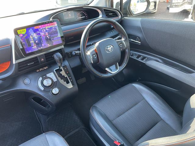 シエンタ ハイブリッドＧ　クエロ　ワンオーナー　ストラーダナビＴＶ　バックカメラ　両側パワースライトドア　スマートキー２本　セーフティセンス　７人乗り（12枚目）