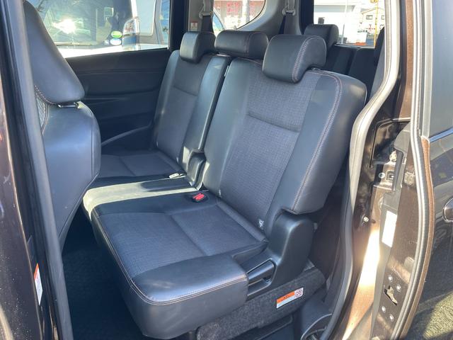 シエンタ ハイブリッドＧ　クエロ　ワンオーナー　ストラーダナビＴＶ　バックカメラ　両側パワースライトドア　スマートキー２本　セーフティセンス　７人乗り（14枚目）