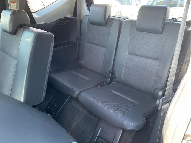 シエンタ ハイブリッドＧ　クエロ　ワンオーナー　ストラーダナビＴＶ　バックカメラ　両側パワースライトドア　スマートキー２本　セーフティセンス　７人乗り（16枚目）