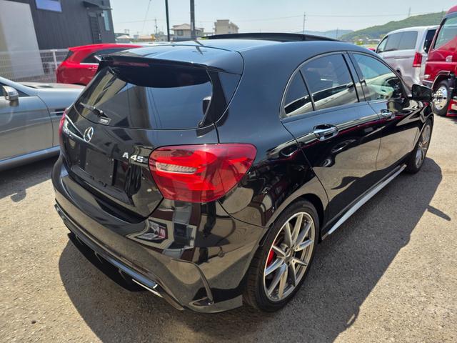 Ａクラス Ａ４５　４マチック　後期　アドバンスドパッケージ　サンルーフ　ハマーンカードン　パフォーマンスシート　パフォーマンスエキゾースト　ＡＭＧダイナミックセレクト（5枚目）