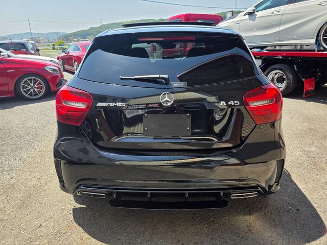Ａクラス Ａ４５　４マチック　後期　アドバンスドパッケージ　サンルーフ　ハマーンカードン　パフォーマンスシート　パフォーマンスエキゾースト　ＡＭＧダイナミックセレクト（6枚目）
